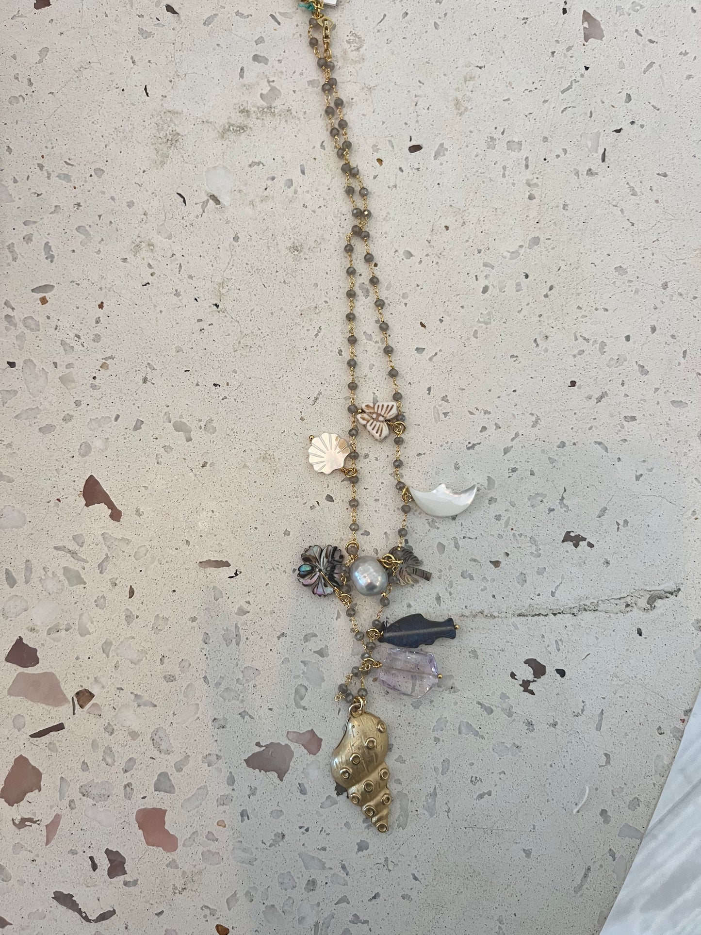 Ostrica Necklace