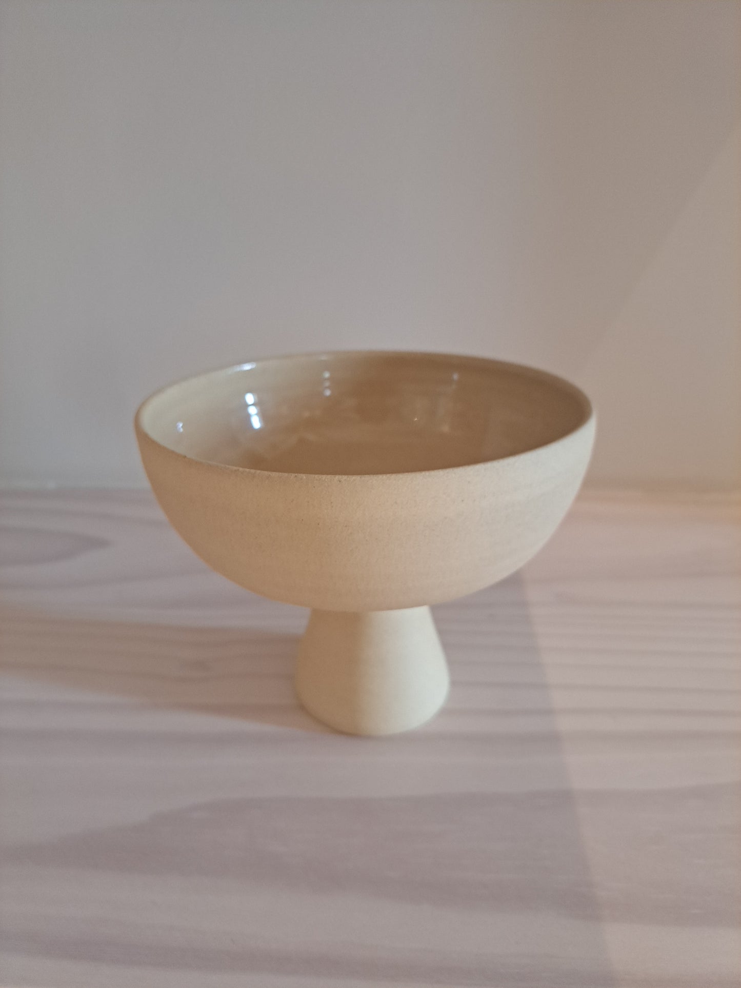 Nammu Footed Bowl Sand